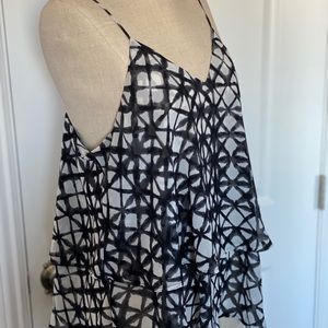 Mossimo two-tier tank top Large